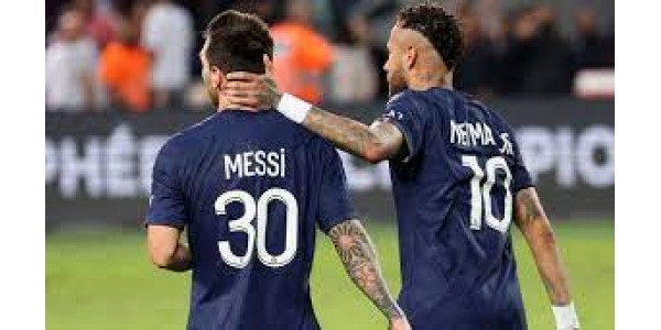 Messi passeert Romario als derde beste doelpuntenmaker ooit Messi passeert Romario als derde beste doelpuntenmaker ooit